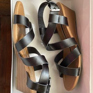 New Directions Sandals